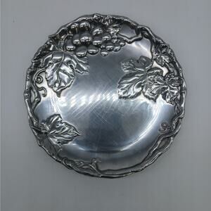 Arthur Court 2000 8" Grape Round Serving Plate Aluminum Cheese hors d'œuvres